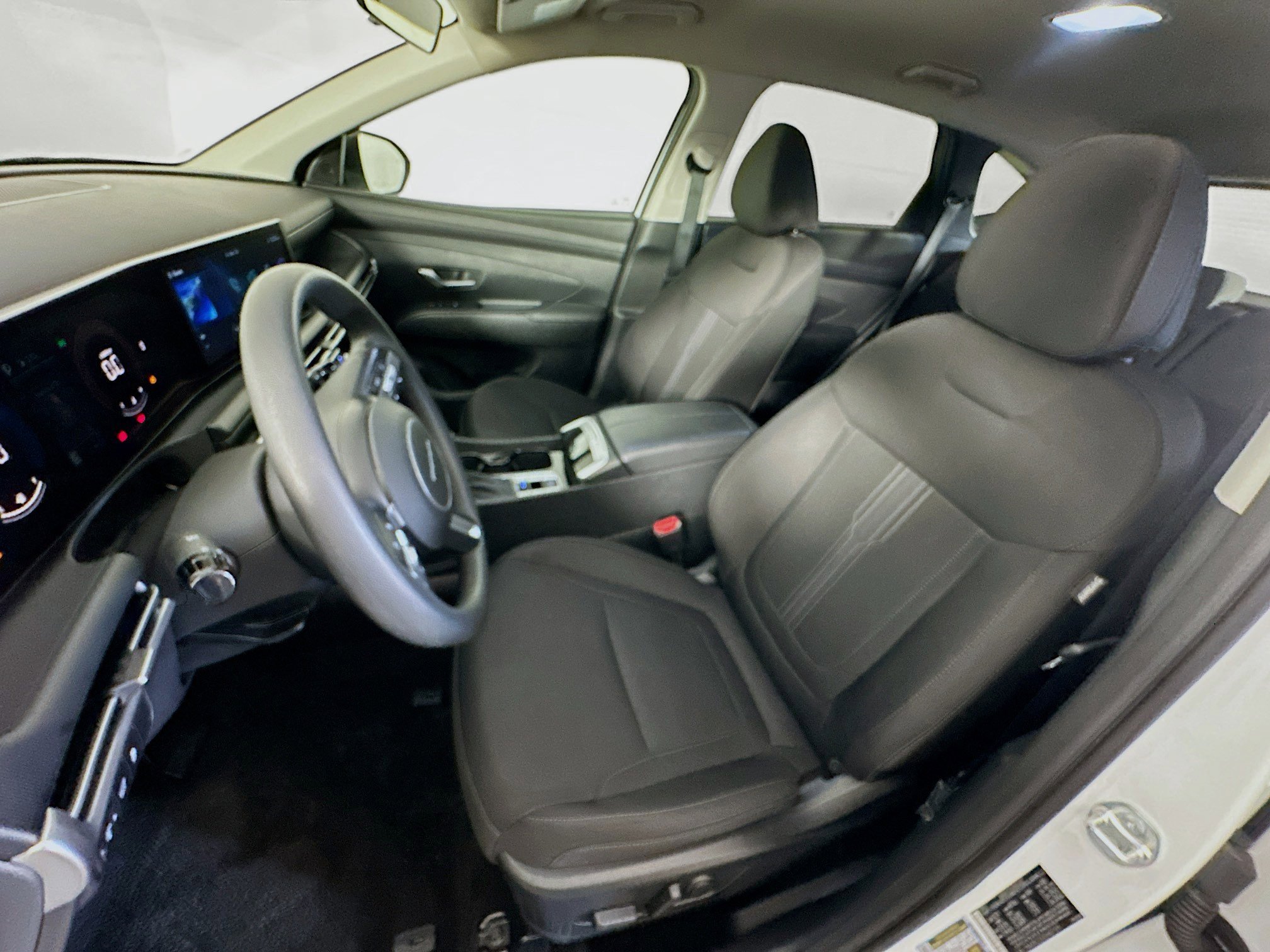 Used 2025 Hyundai Tucson SEL image 13