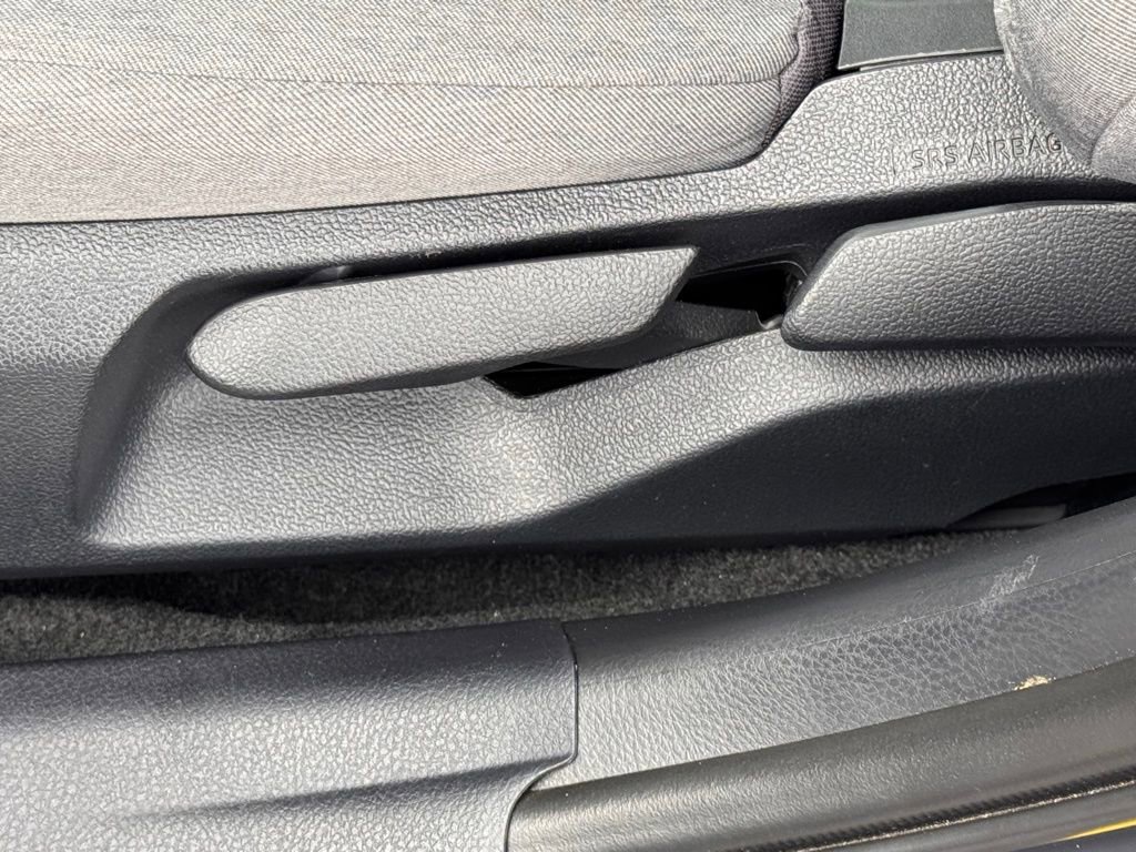 Used 2025 Toyota Camry LE image 18