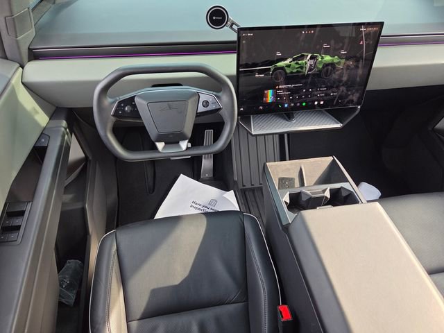 Used 2025 Tesla Cybertruck AWD Crew Cab image 8