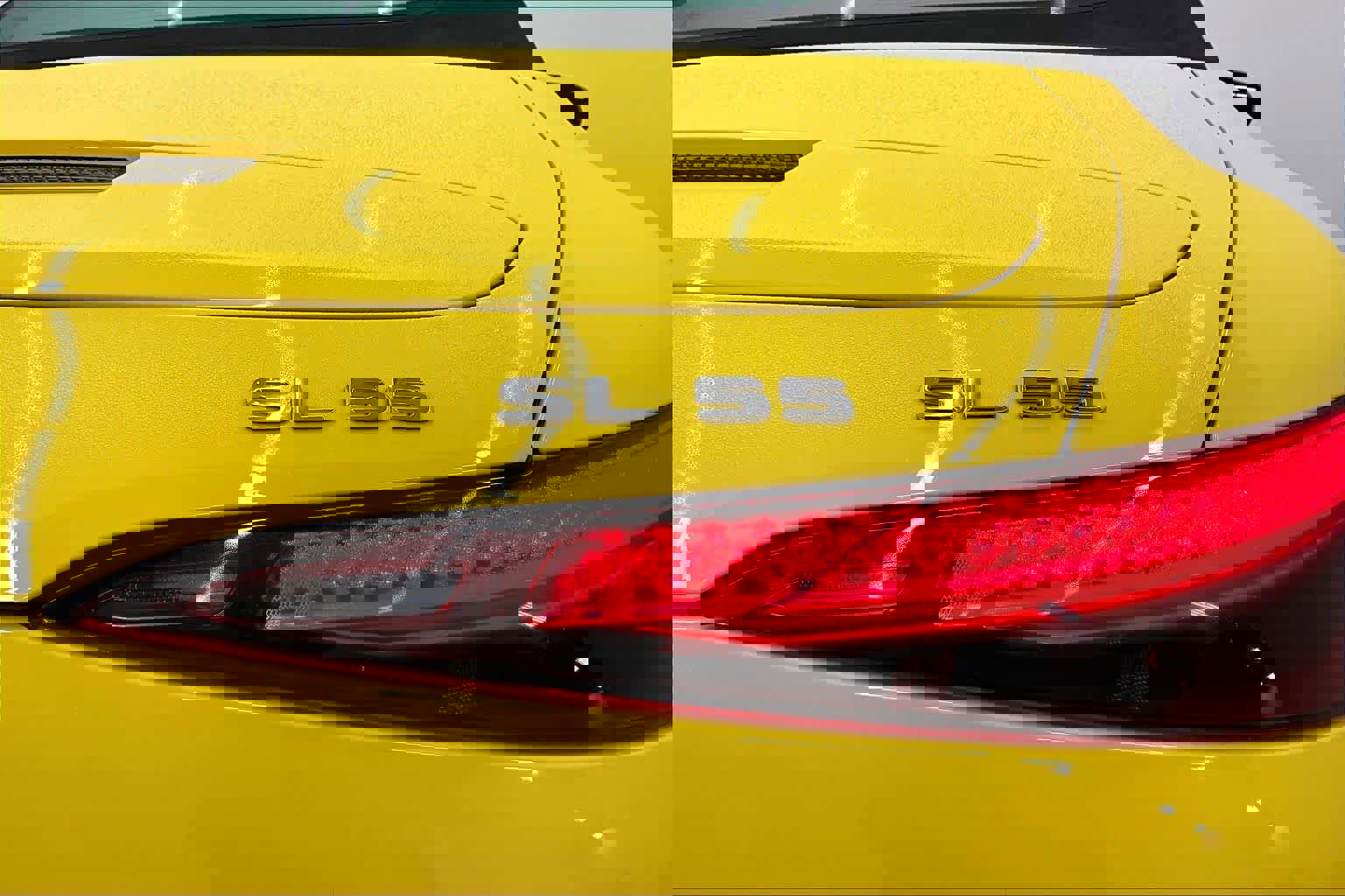 Certified 2022 Mercedes-Benz SL 55 AMG 4MATIC image 31