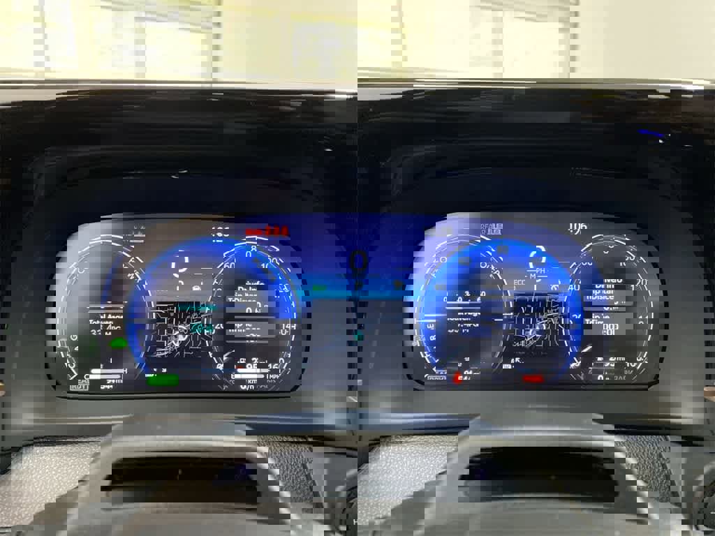 Used 2025 Toyota Crown Signia image 28