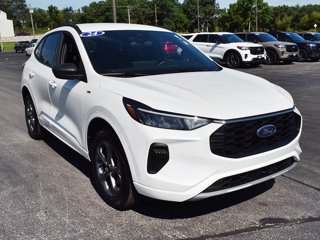 Used 2024 Ford Escape ST-Line w/ Tech Pack #1 AWD/4WD image 13