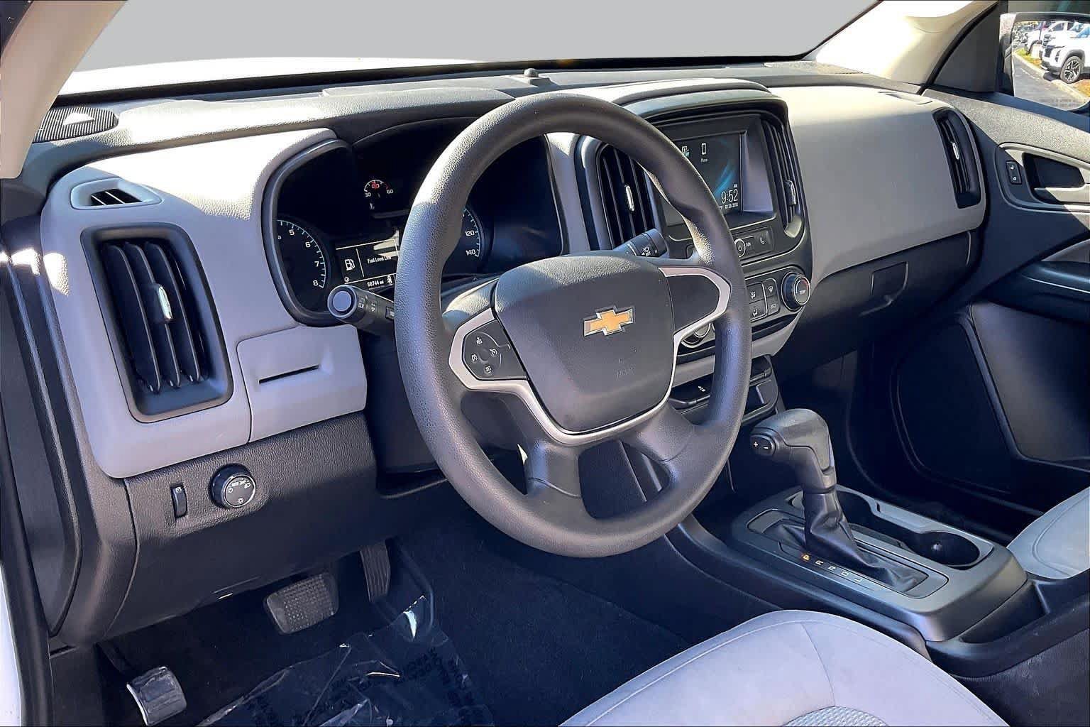 Used 2018 Chevrolet Colorado W/T w/ WT Convenience Package RWD image 14