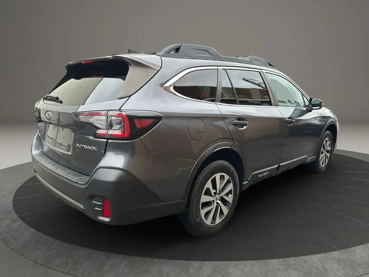 Used 2020 Subaru Outback Premium AWD/4WD image 5