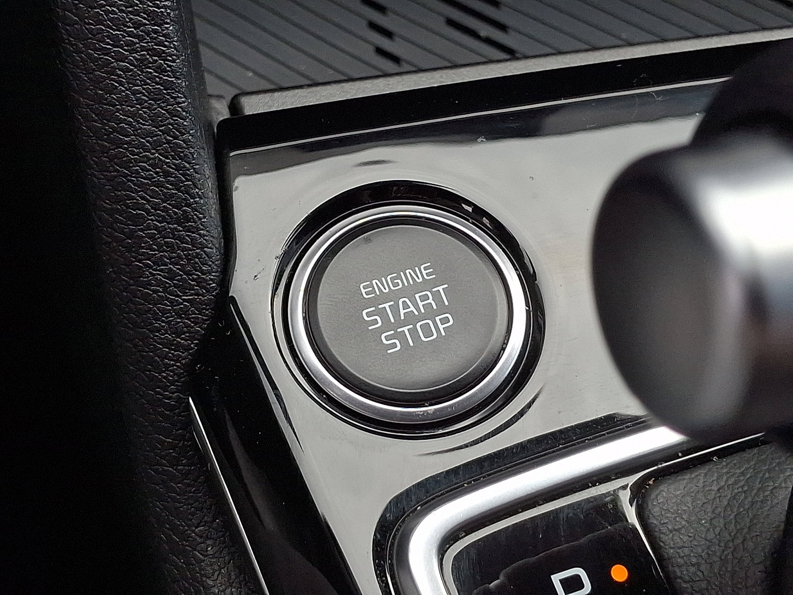 Used 2024 Kia Sportage X-Line w/ X-Line Premium Package image 26