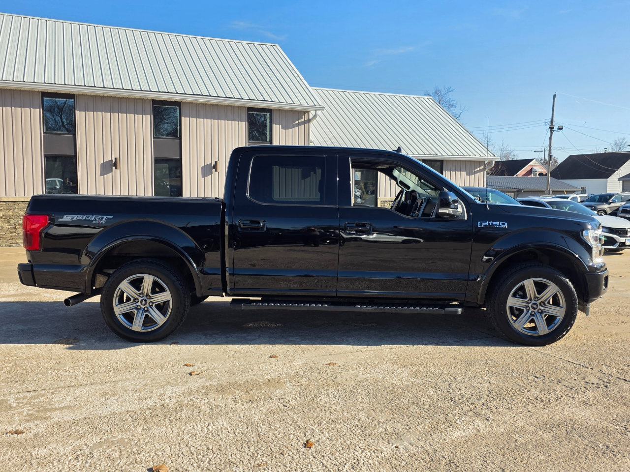 Used 2018 Ford F150 Lariat w/ Equipment Group 502A Luxury image 23