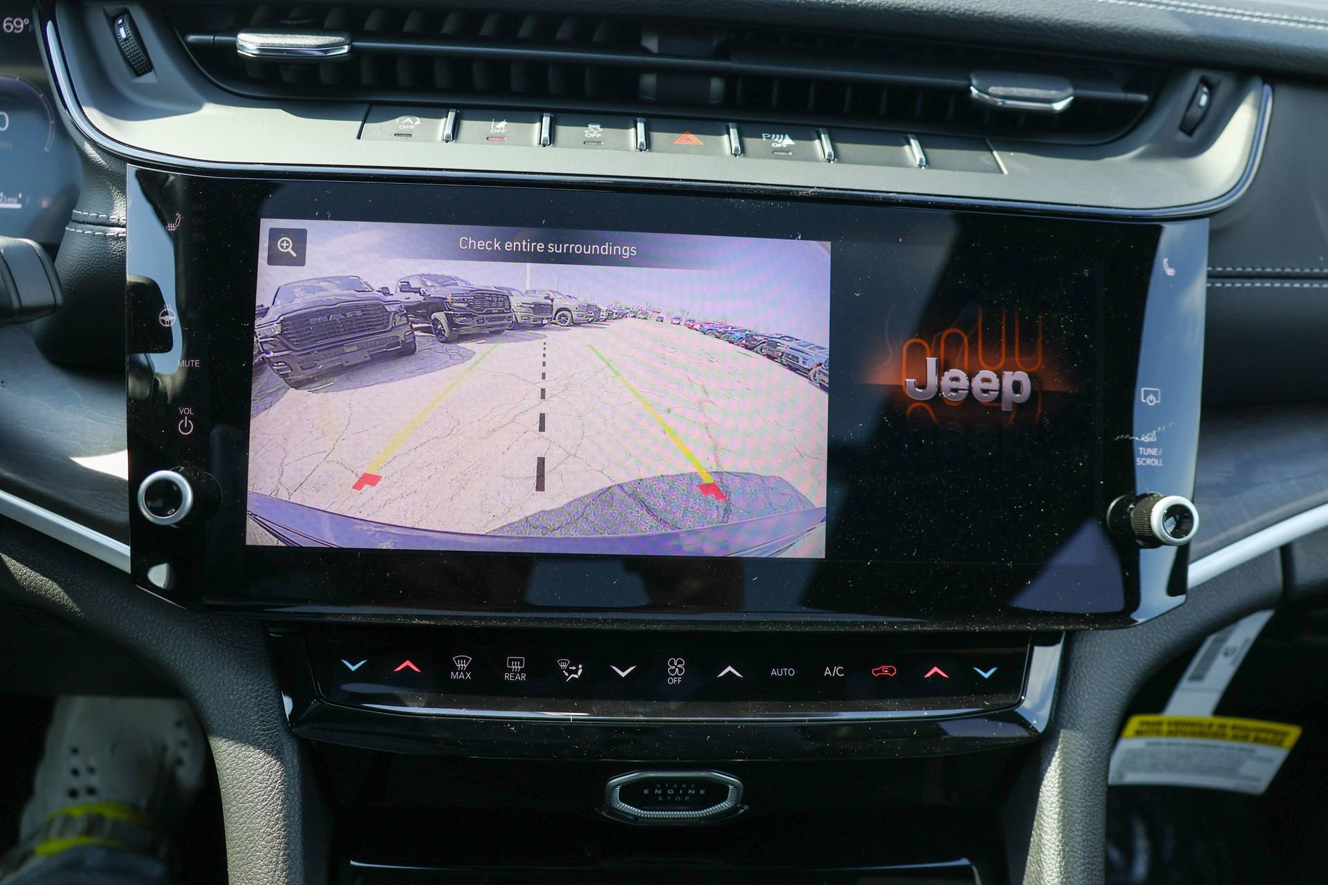 New 2026 Jeep Grand Cherokee Limited image 21