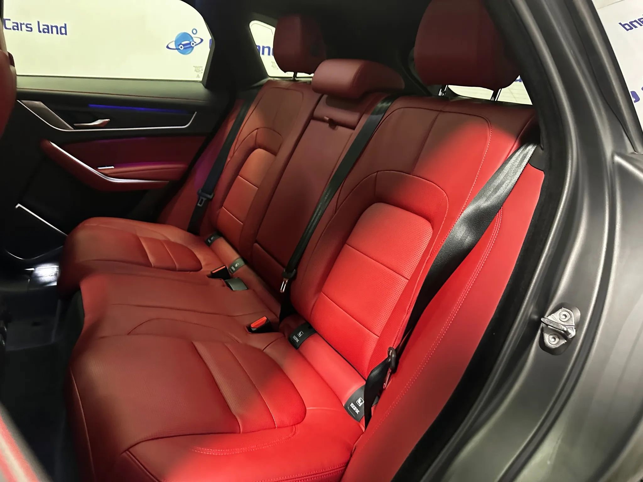 Used 2026 Jaguar F-PACE R-Dynamic S image 15