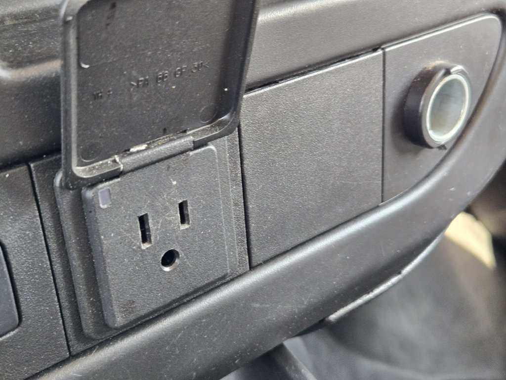Used 2019 Chevrolet Express 2500 RWD image 19