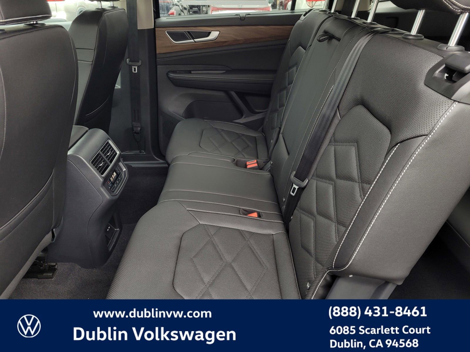 New 2026 Volkswagen Atlas SE image 11