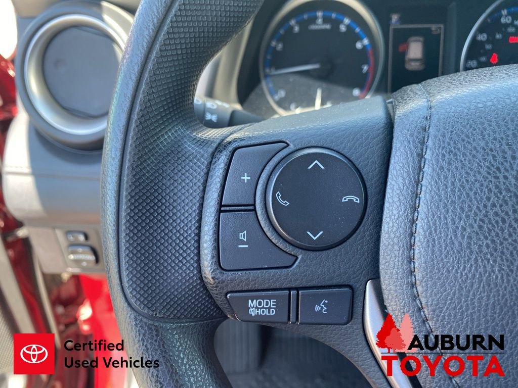 Certified 2018 Toyota RAV4 LE w/ All Weather Liner Package AWD/4WD image 35