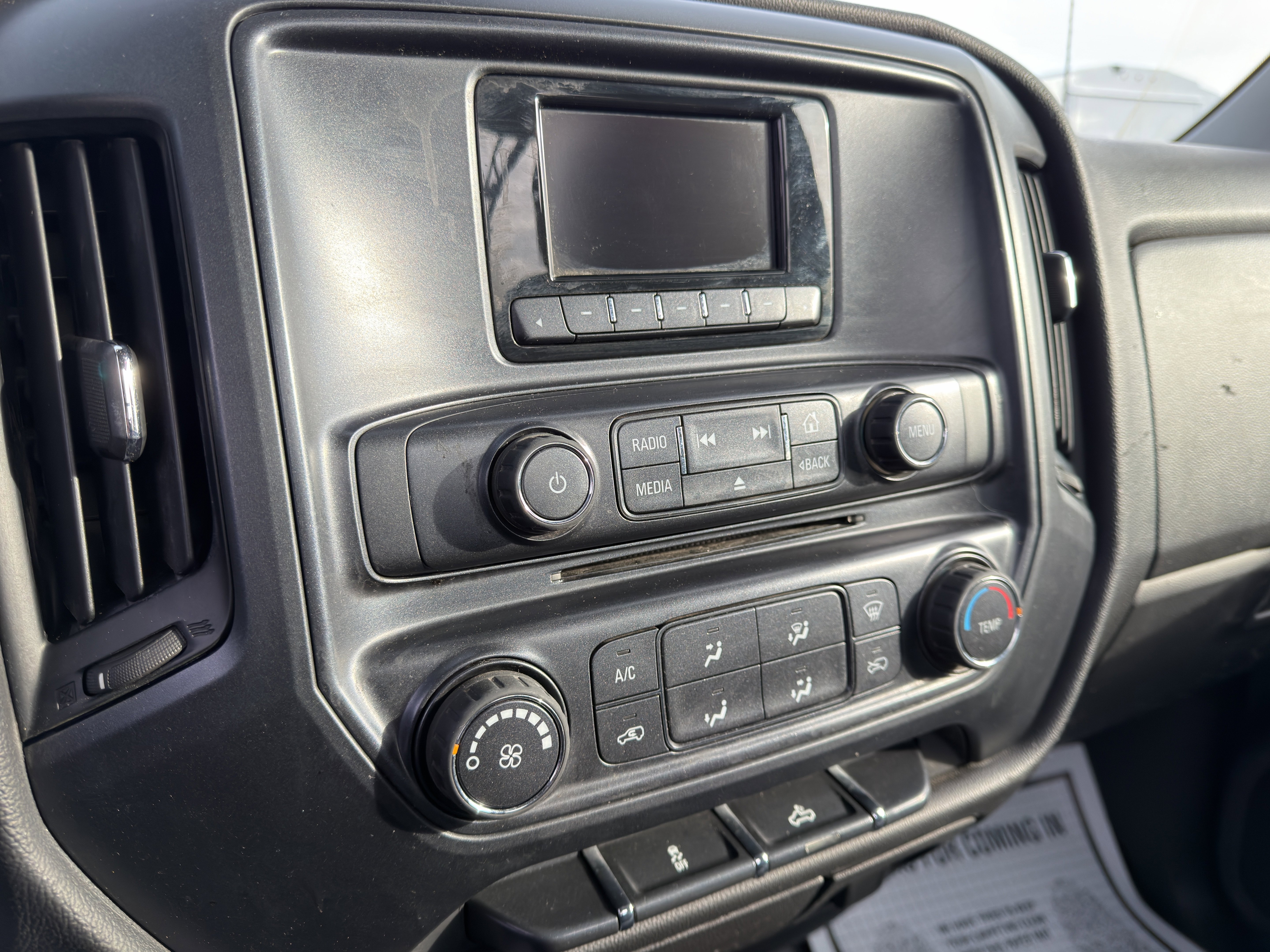 Used 2015 Chevrolet Silverado 1500 W/T image 17