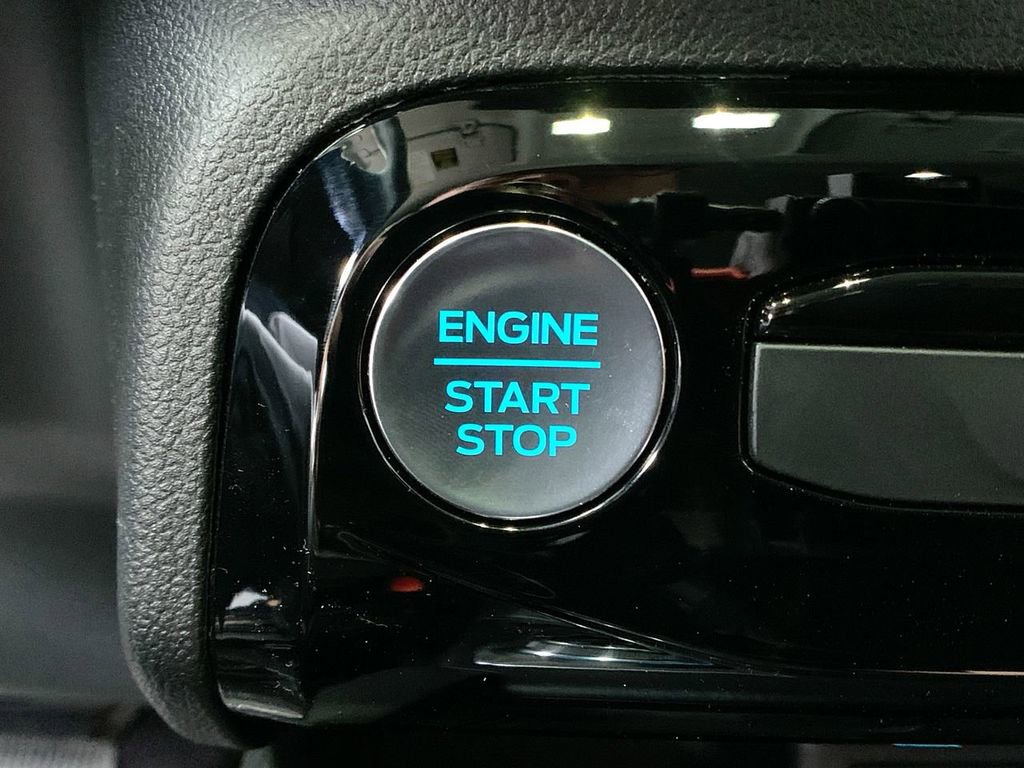 New 2023 Ford Escape SE w/ PHEV Premium Package FWD image 14