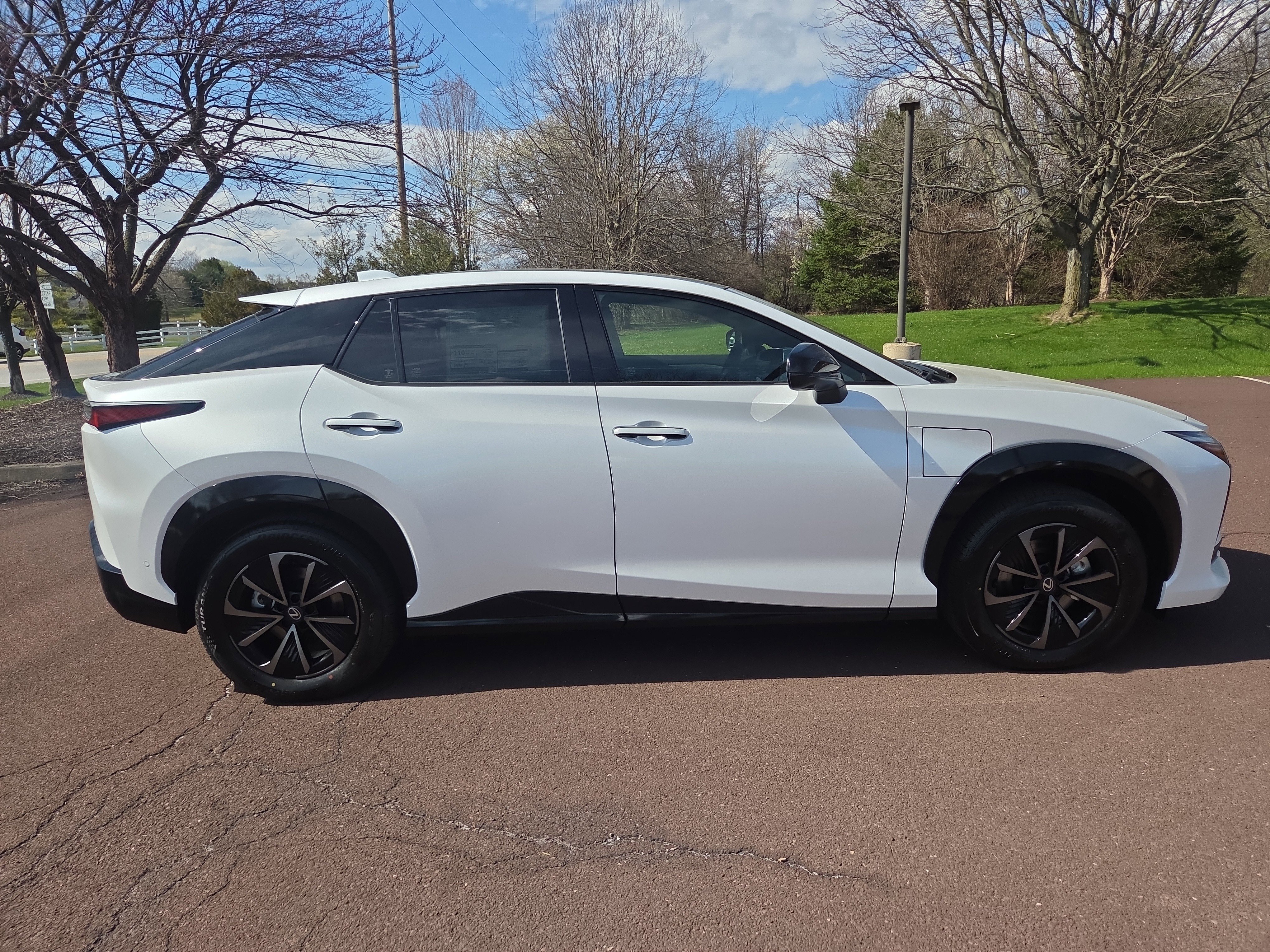 New 2026 Lexus RZ 450e AWD image 2
