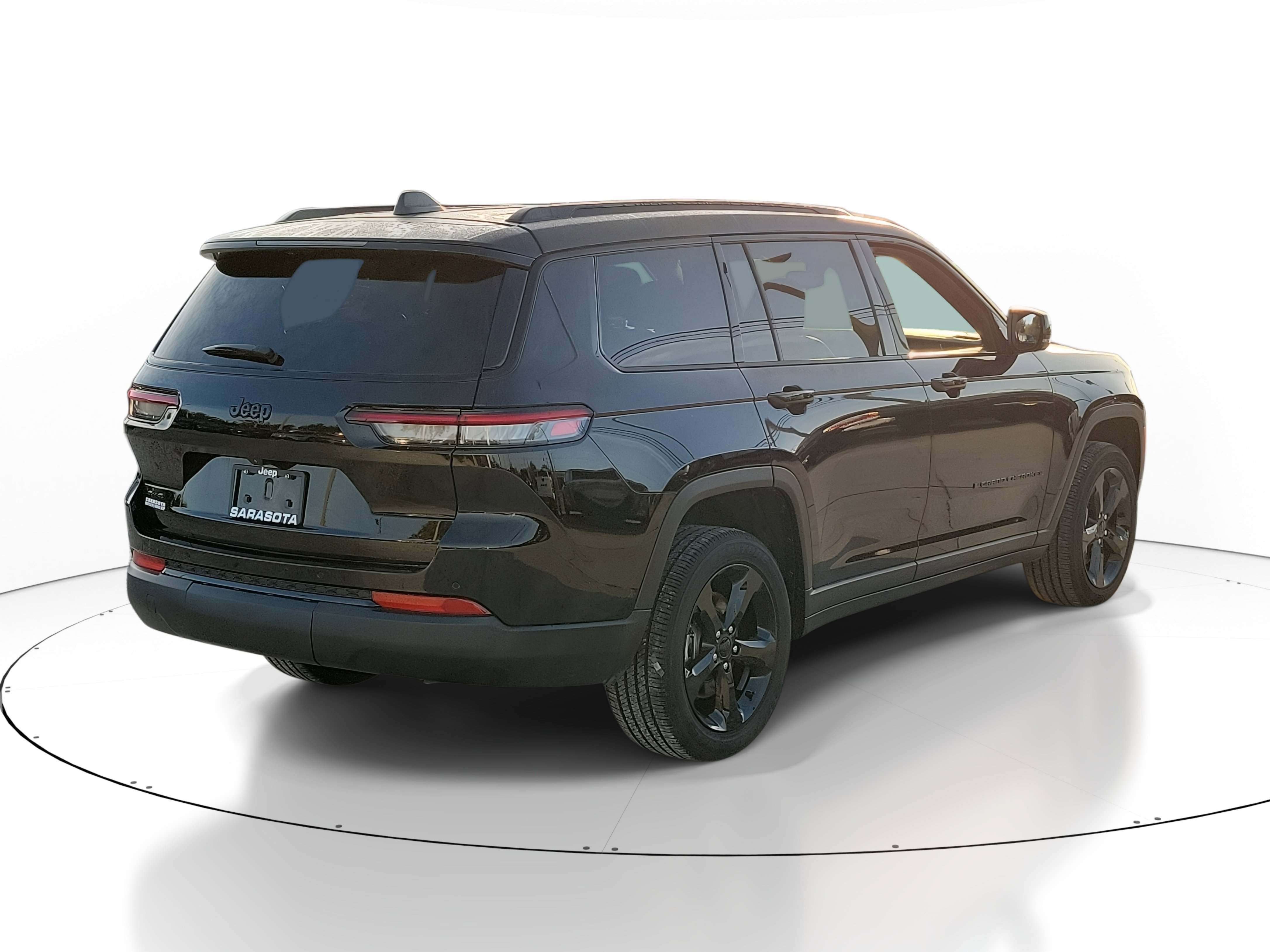 Used 2024 Jeep Grand Cherokee L Altitude image 6