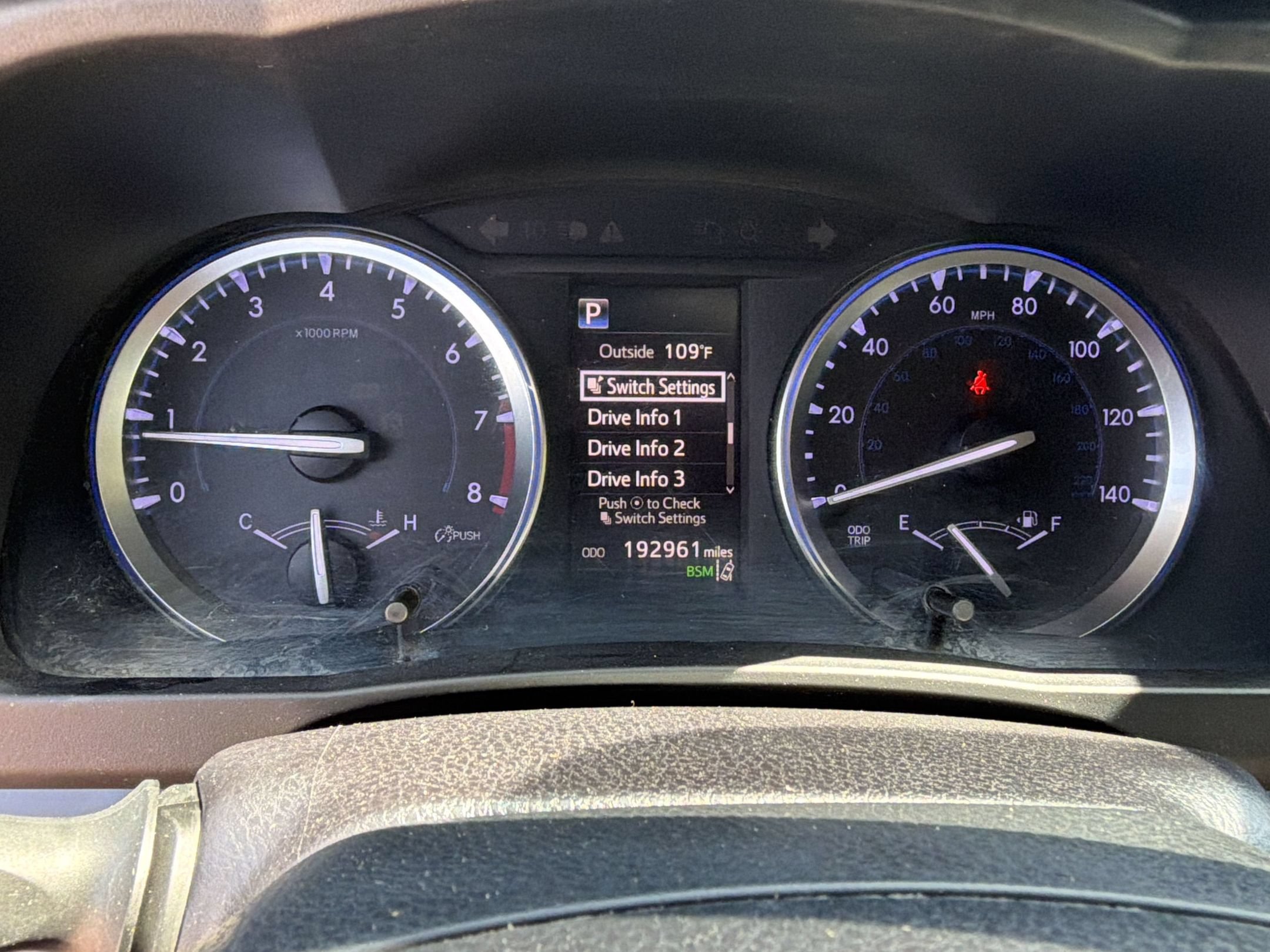 Used 2019 Toyota Highlander XLE FWD image 24