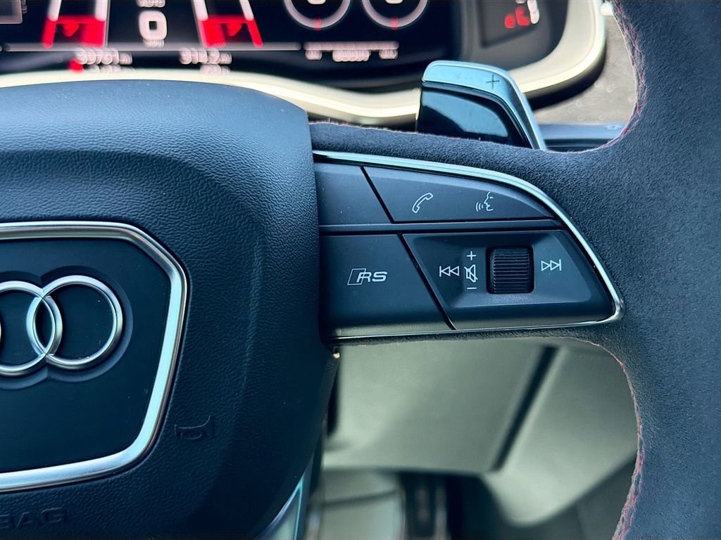 Used 2023 Audi RS Q8 image 43