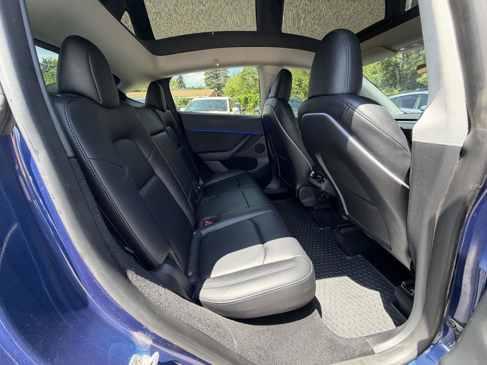 Used 2023 Tesla Model Y Performance AWD/4WD image 27