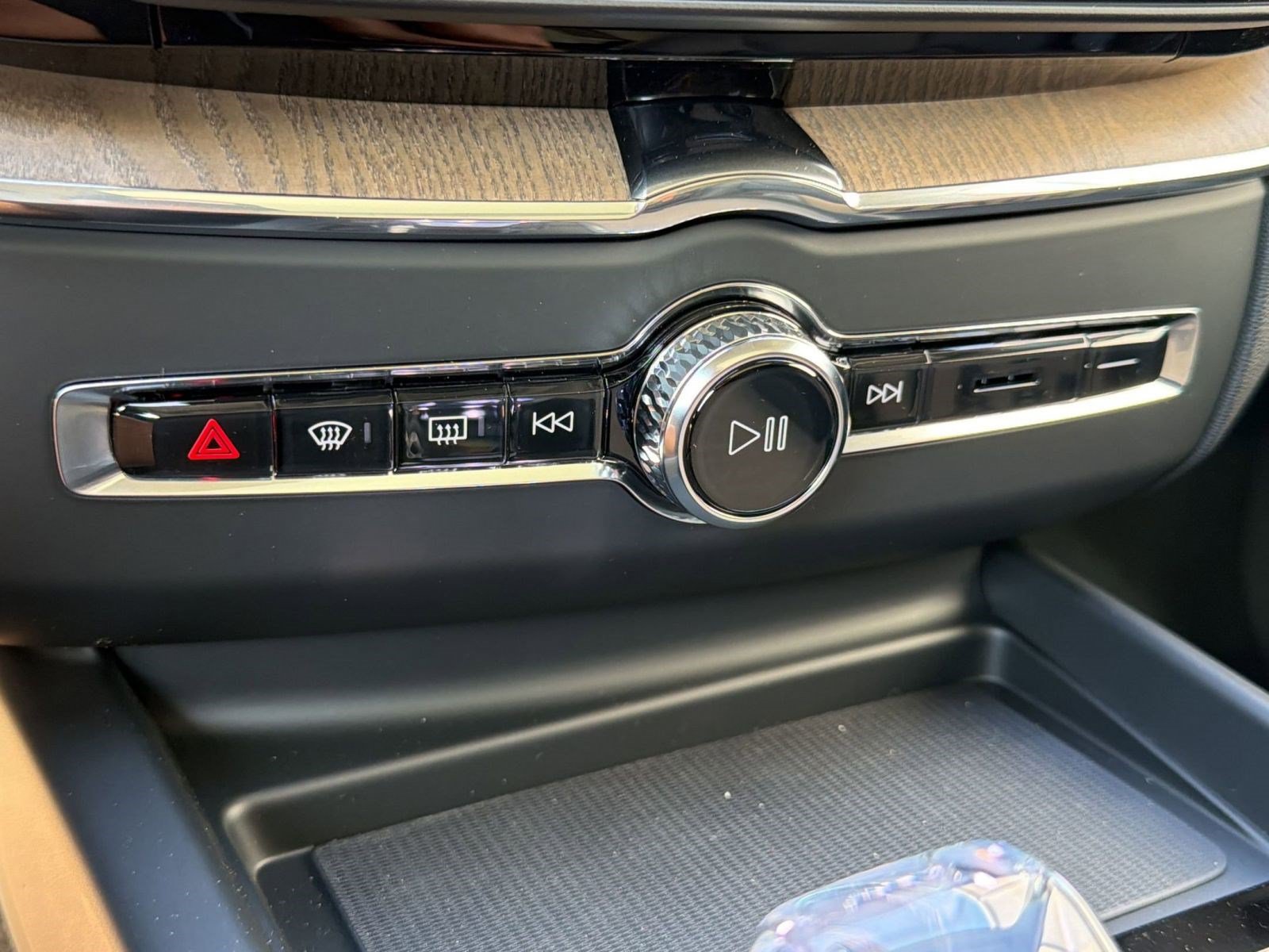 New 2026 Volvo XC60 B5 Ultra w/ Climate Package AWD/4WD image 19