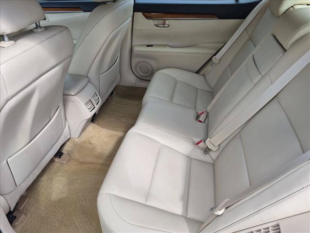 Used 2013 Lexus ES 300h w/ Premium Pkg FWD image 20
