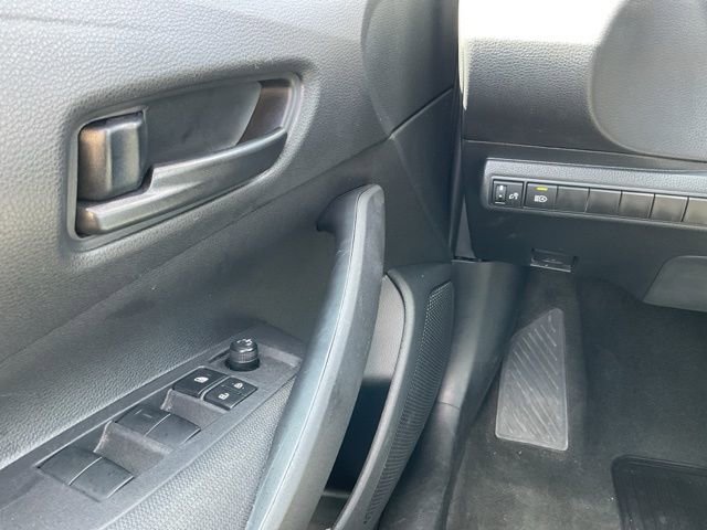 Used 2024 Toyota Corolla LE image 29