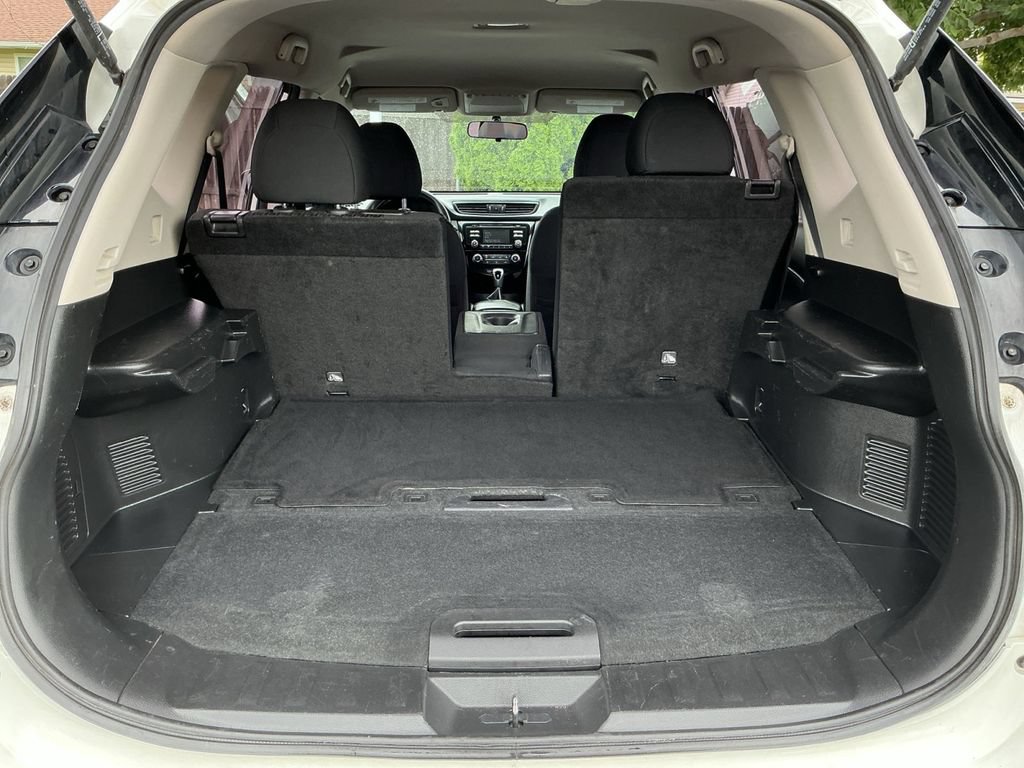 Used 2017 Nissan Rogue S AWD/4WD image 22