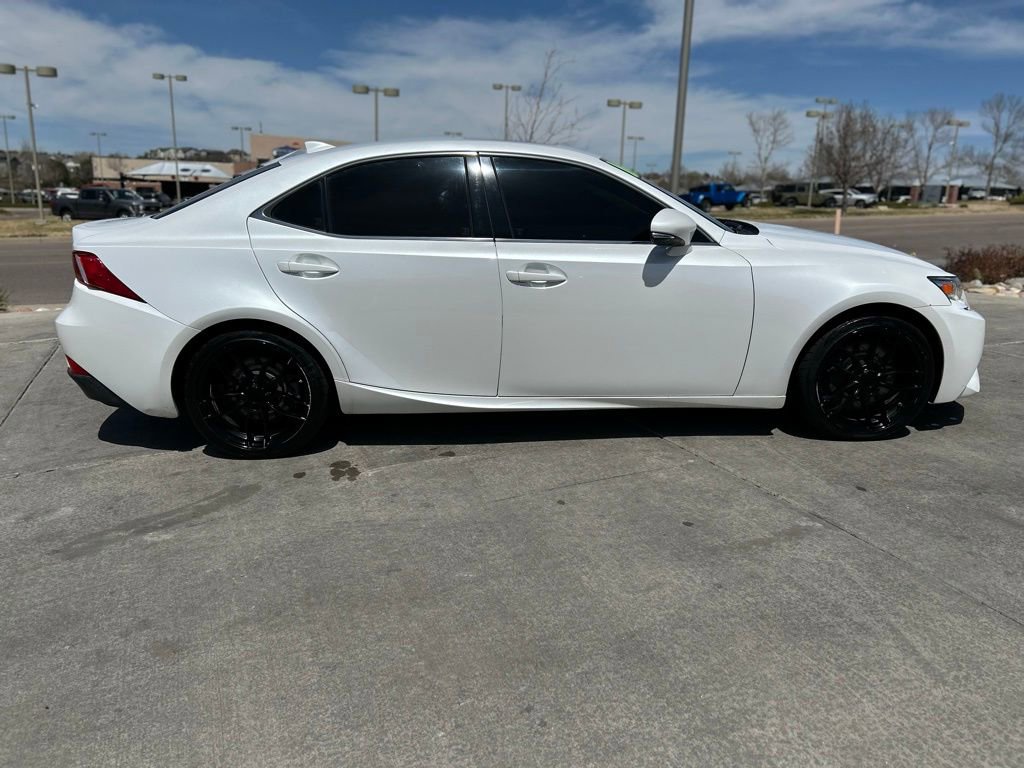 Used 2016 Lexus IS 300 AWD image 8