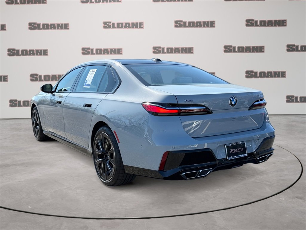 Certified 2023 BMW 760i xDrive 760i xDrive w/ Luxury Rear Seating Package image 3