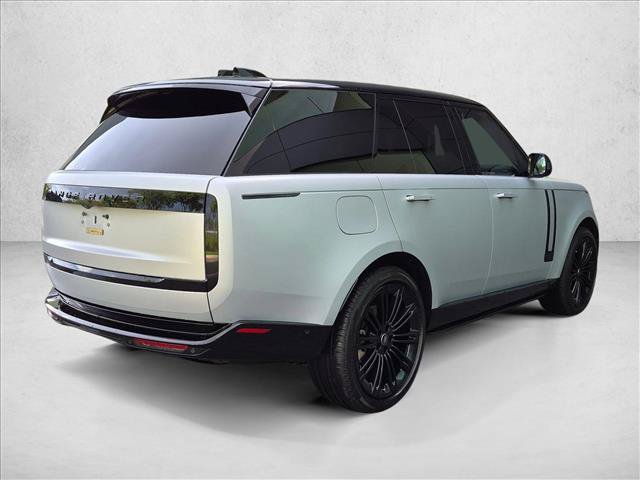 Used 2025 Land Rover Range Rover SE AWD/4WD image 5
