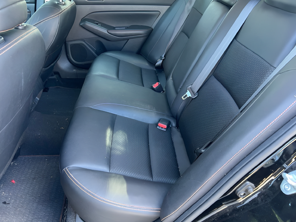 Used 2022 Nissan Altima 2.0 SR FWD image 15