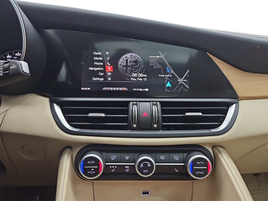 Used 2018 Alfa Romeo Giulia Ti w/ Quick Order Package 22X Lusso image 20