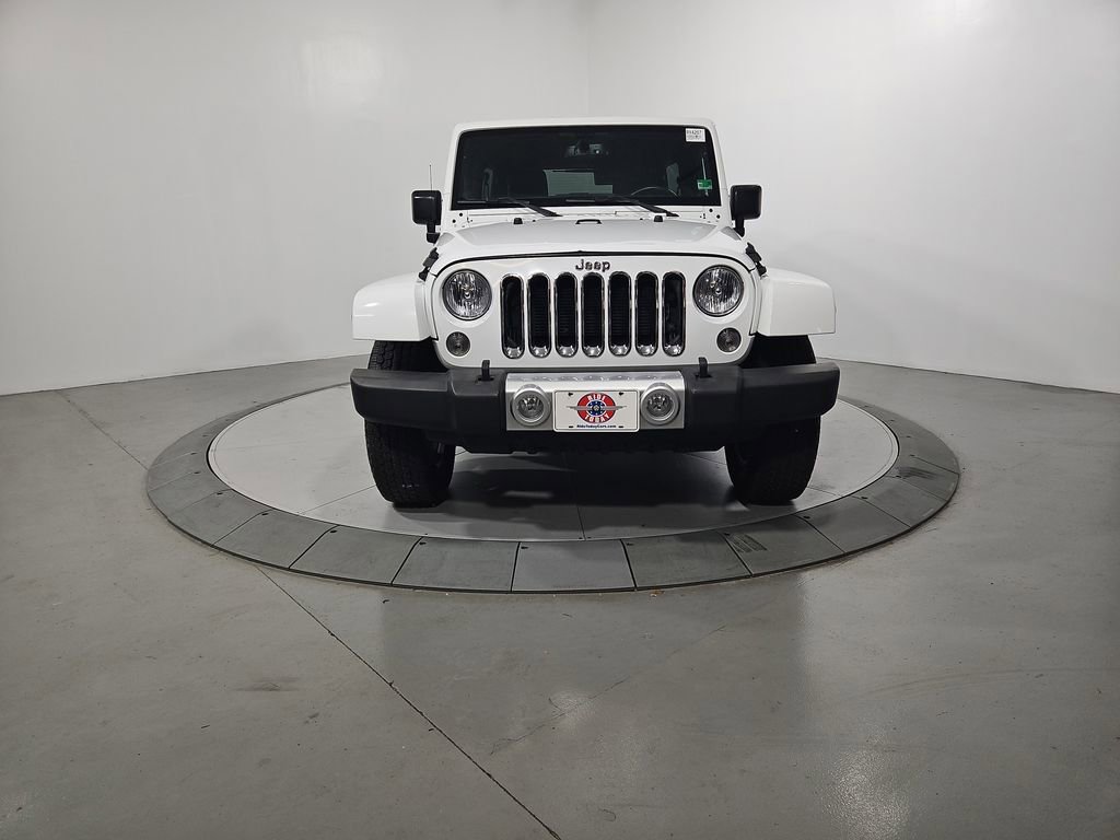 Used 2015 Jeep Wrangler Unlimited Sahara image 9