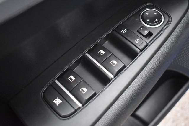 Used 2024 Kia Forte LXS w/ LXS Technology Package FWD image 17