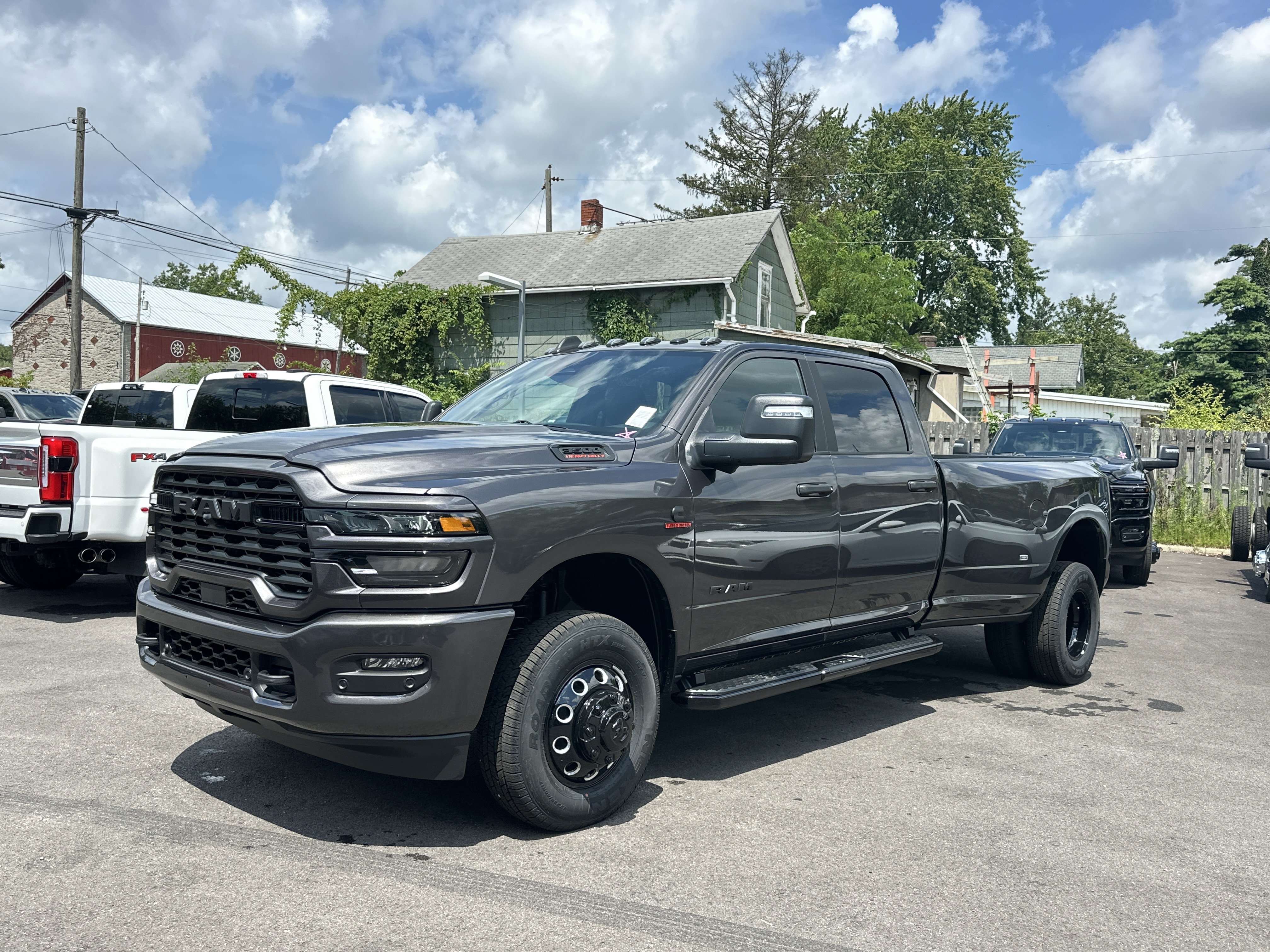 New 2026 RAM 3500 Big Horn AWD/4WD image 23