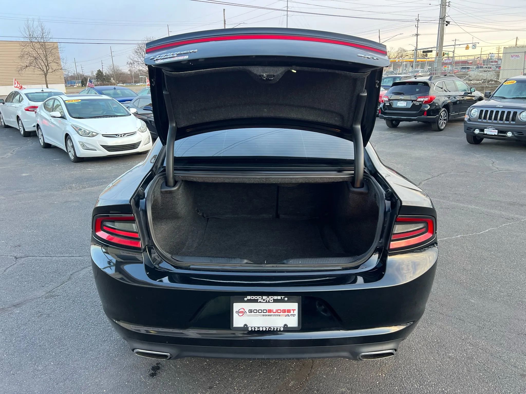 Used 2017 Dodge Charger SXT image 42