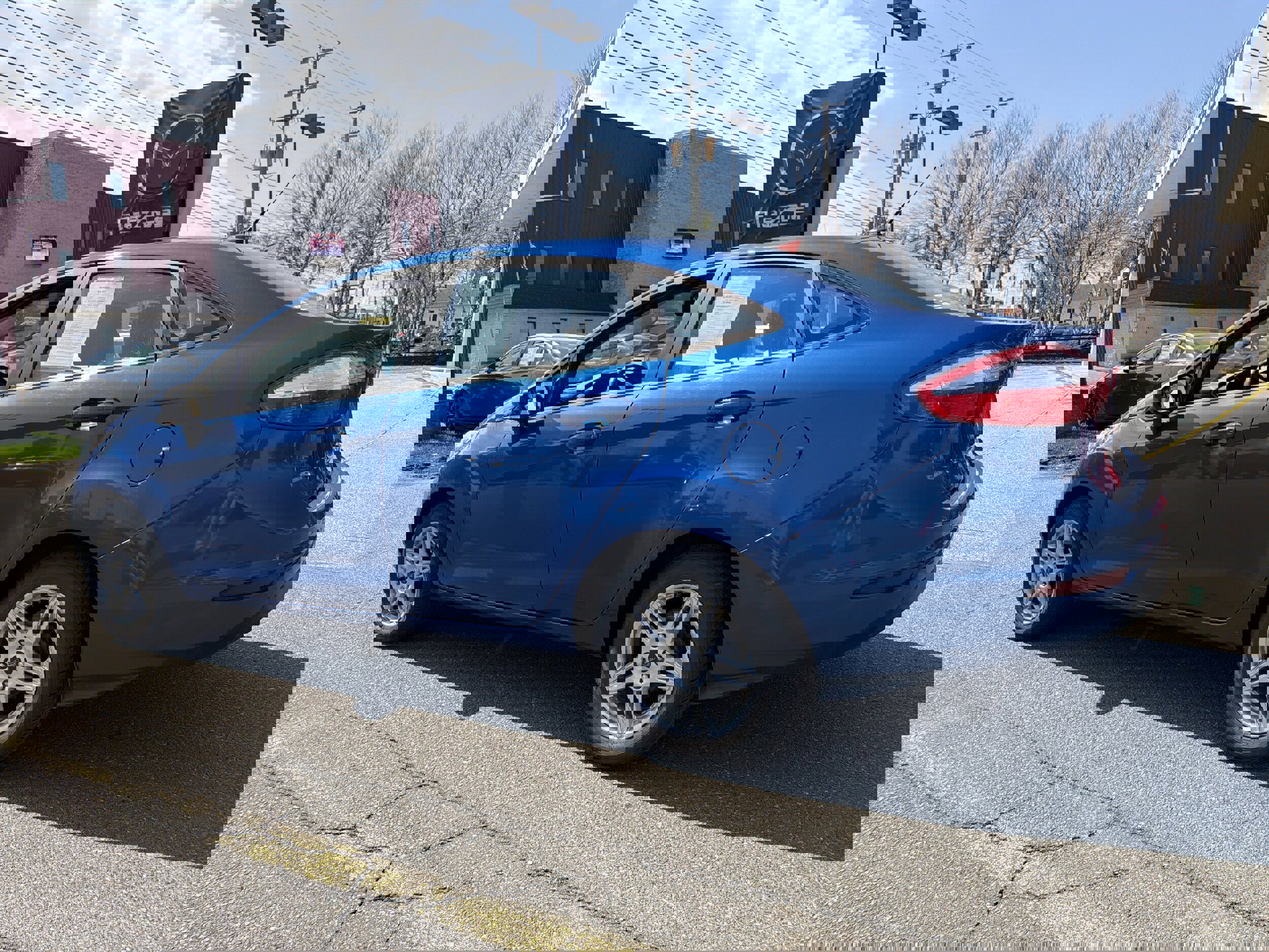 Used 2019 Ford Fiesta SE image 4