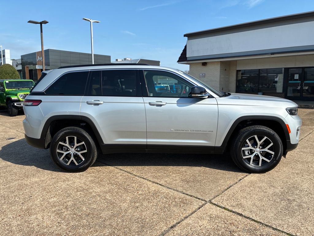 New 2025 Jeep Grand Cherokee Limited image 7