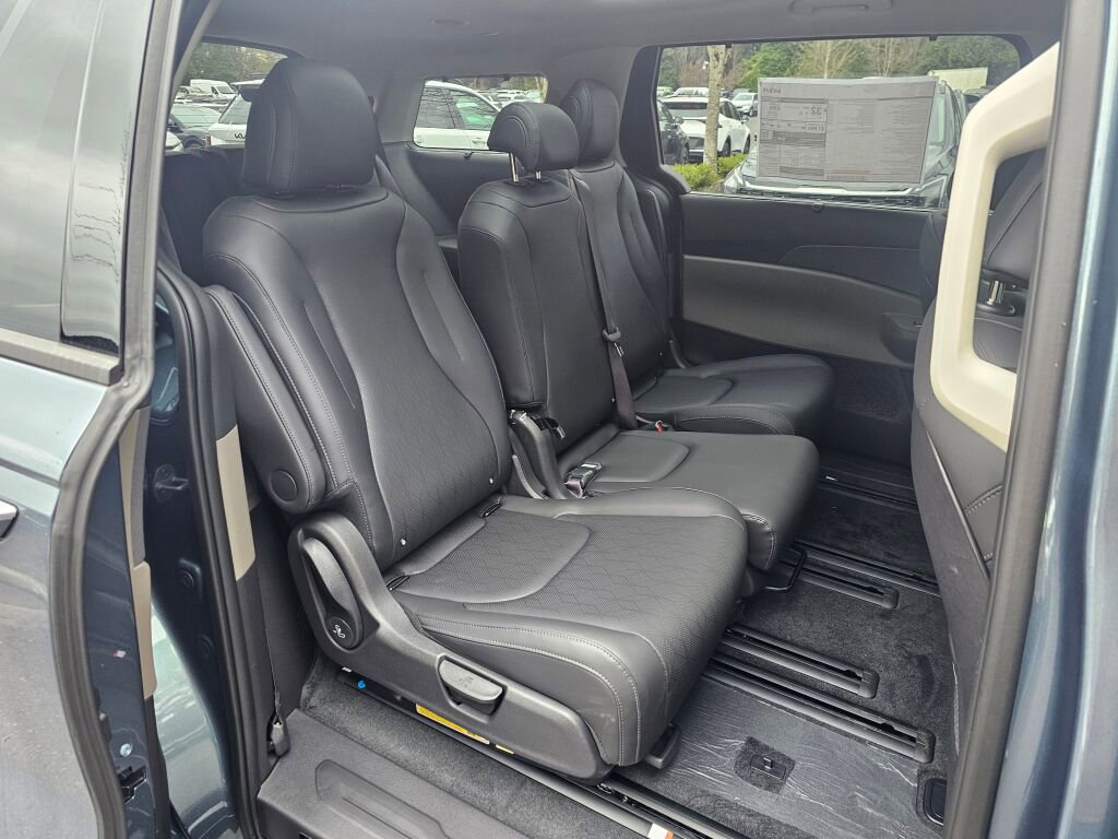 New 2026 Kia Carnival SX image 29
