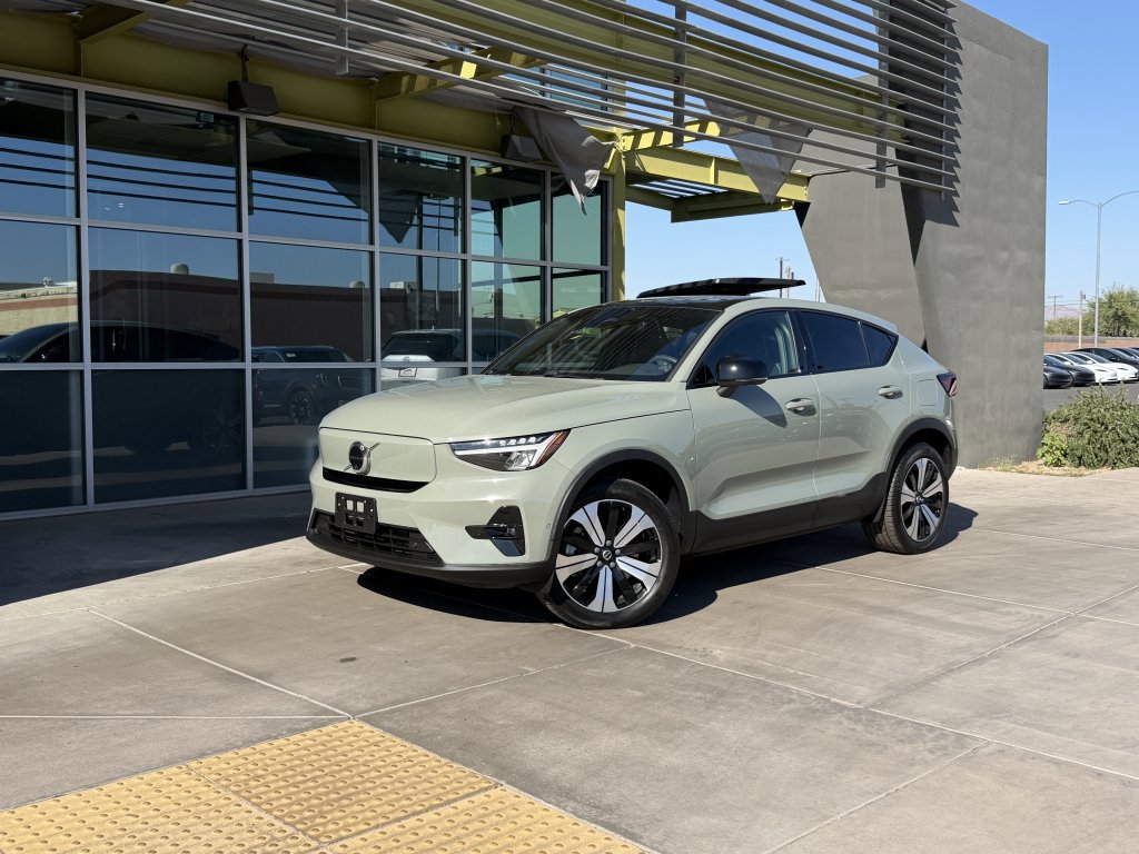 Used 2023 Volvo C40 P8 Recharge Plus