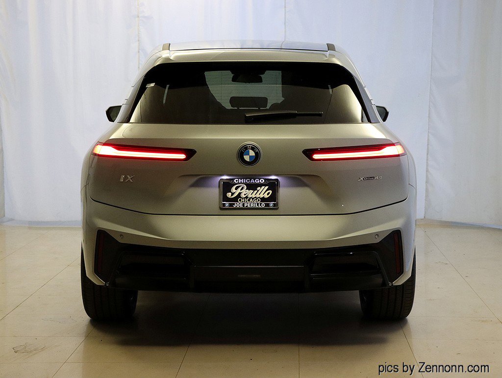 Used 2026 BMW iX xDrive45 w/ M Sport Package image 7