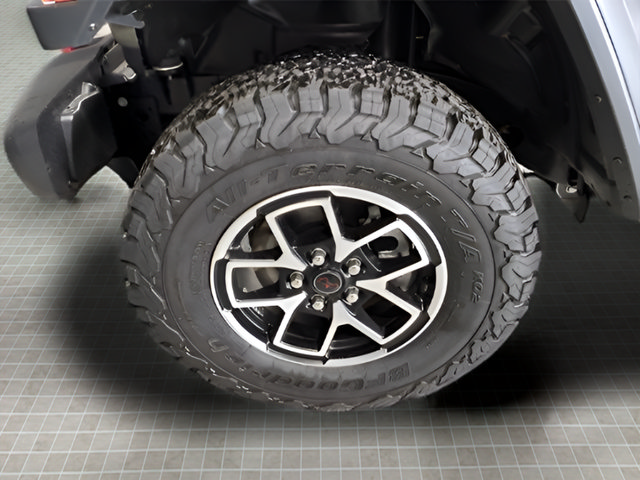 Used 2025 Jeep Wrangler Unlimited Rubicon AWD/4WD image 11