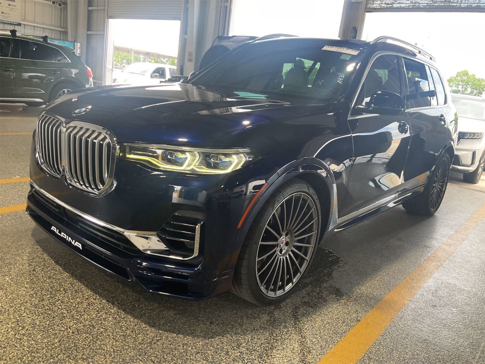 Used 2021 BMW ALPINA XB7 AWD/4WD image 1