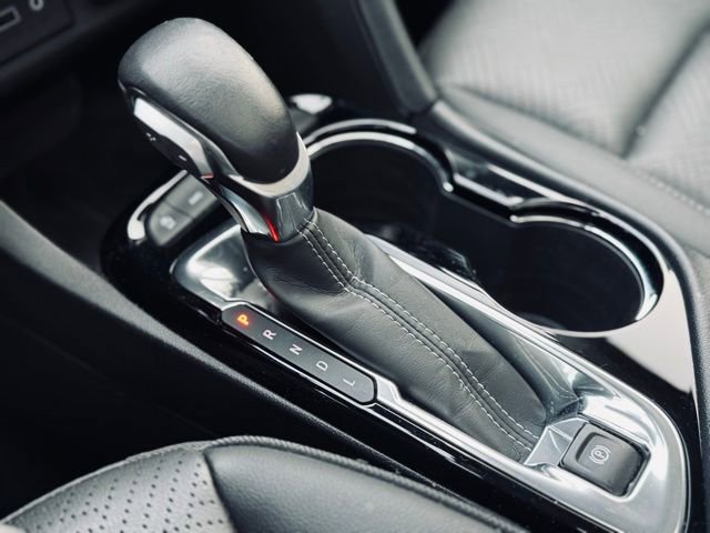 Used 2023 Buick Encore GX Essence w/ Experience Buick Package image 30