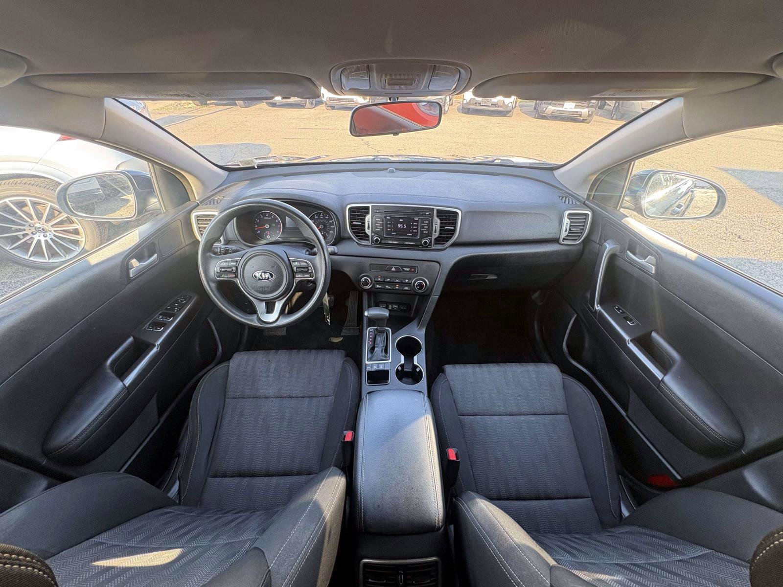 Used 2019 Kia Sportage LX AWD/4WD image 19