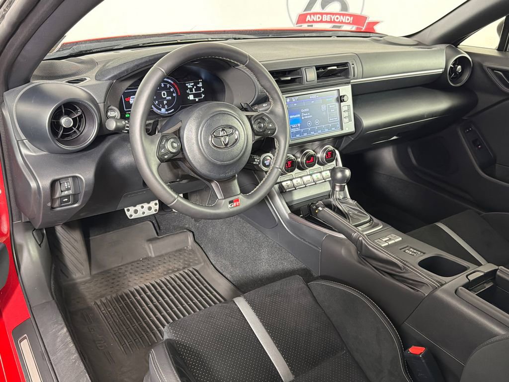 Used 2023 Toyota GR86 Premium RWD image 19
