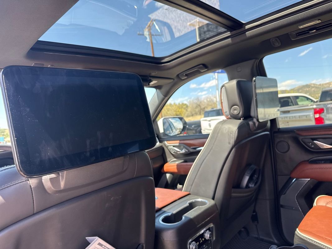 Used 2023 GMC Yukon Denali Ultimate image 6