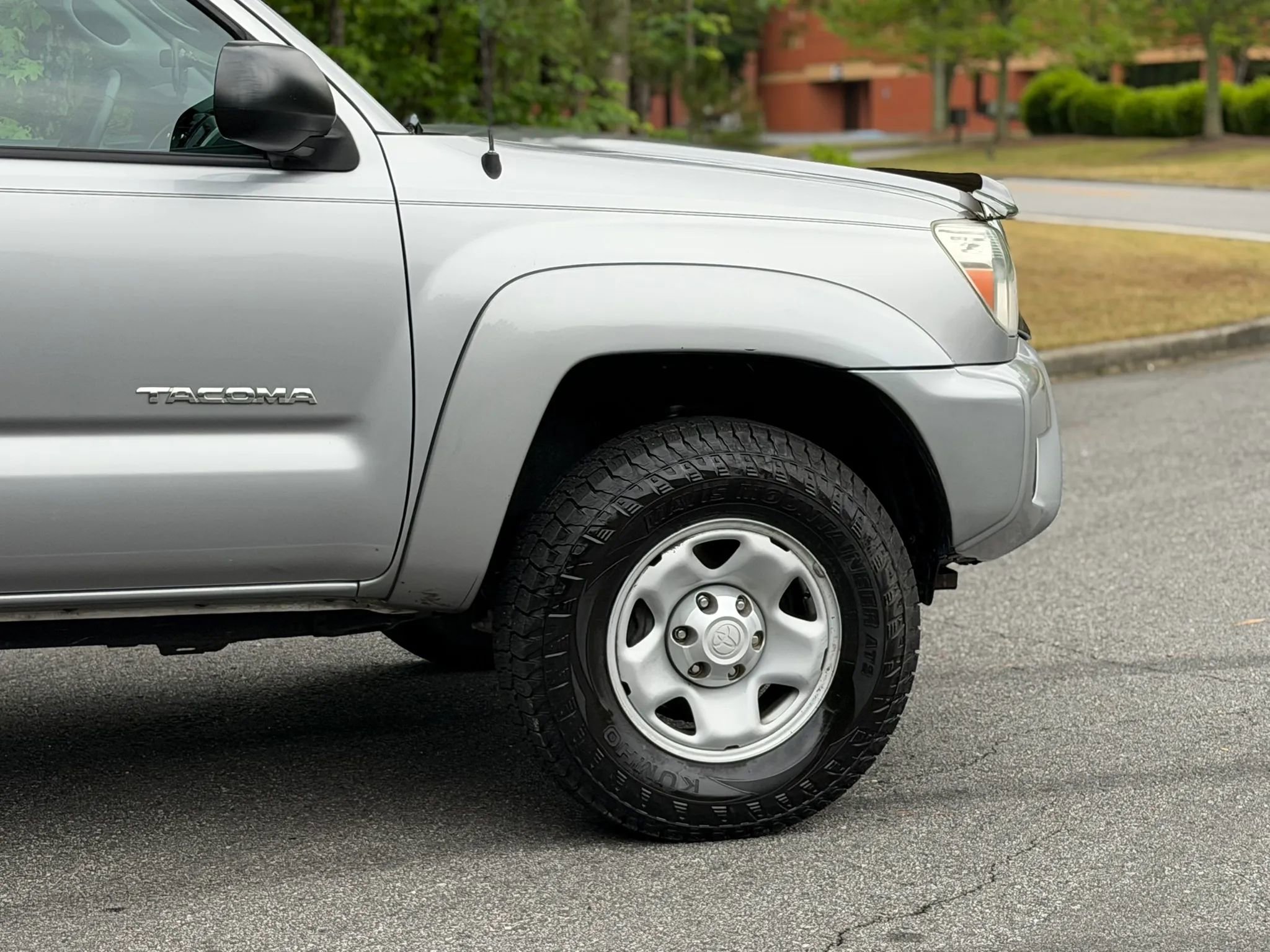 Used 2015 Toyota Tacoma PreRunner w/ SR5 Package RWD image 8