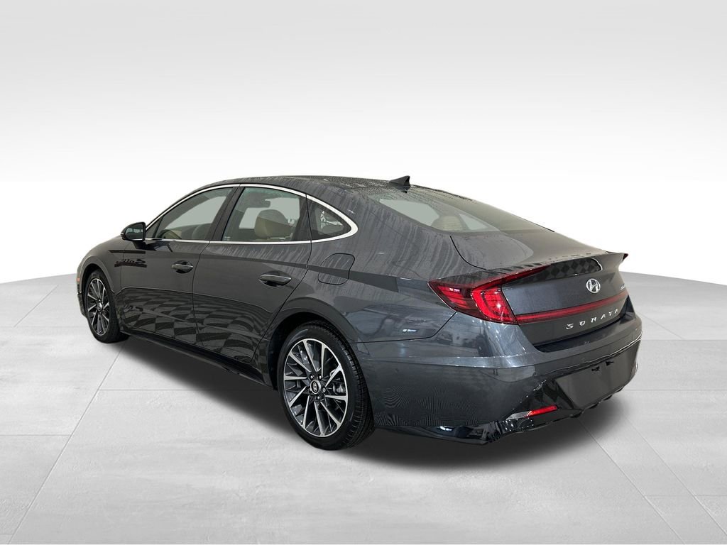 Certified 2021 Hyundai Sonata Limited w/ Cargo Package FWD image 3