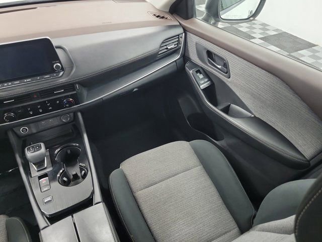Certified 2021 Nissan Rogue S FWD image 15