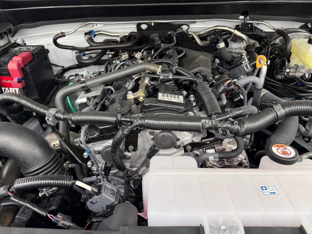 Used 2026 Toyota Tacoma SR5 AWD/4WD image 39